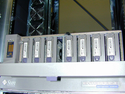 2001-10-18-techtarget-eng-disk-array.jpg